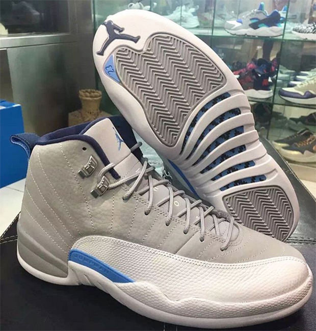 Air Jordan 12 UNC