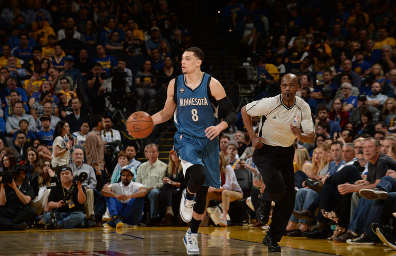 Zach LaVine handling the ball in the Air Jordan 3 "True Blue"