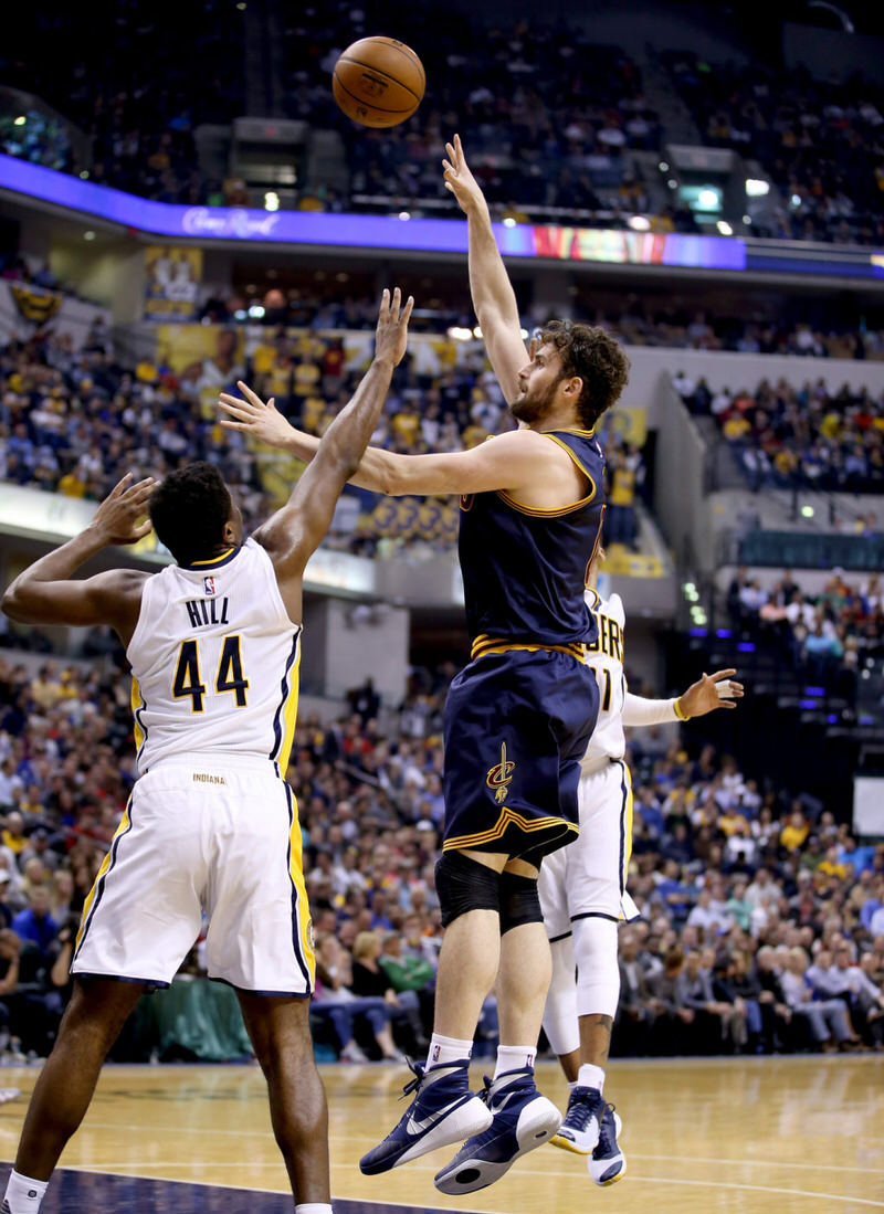 Kevin Love in the Nike Hyperdunk 2015