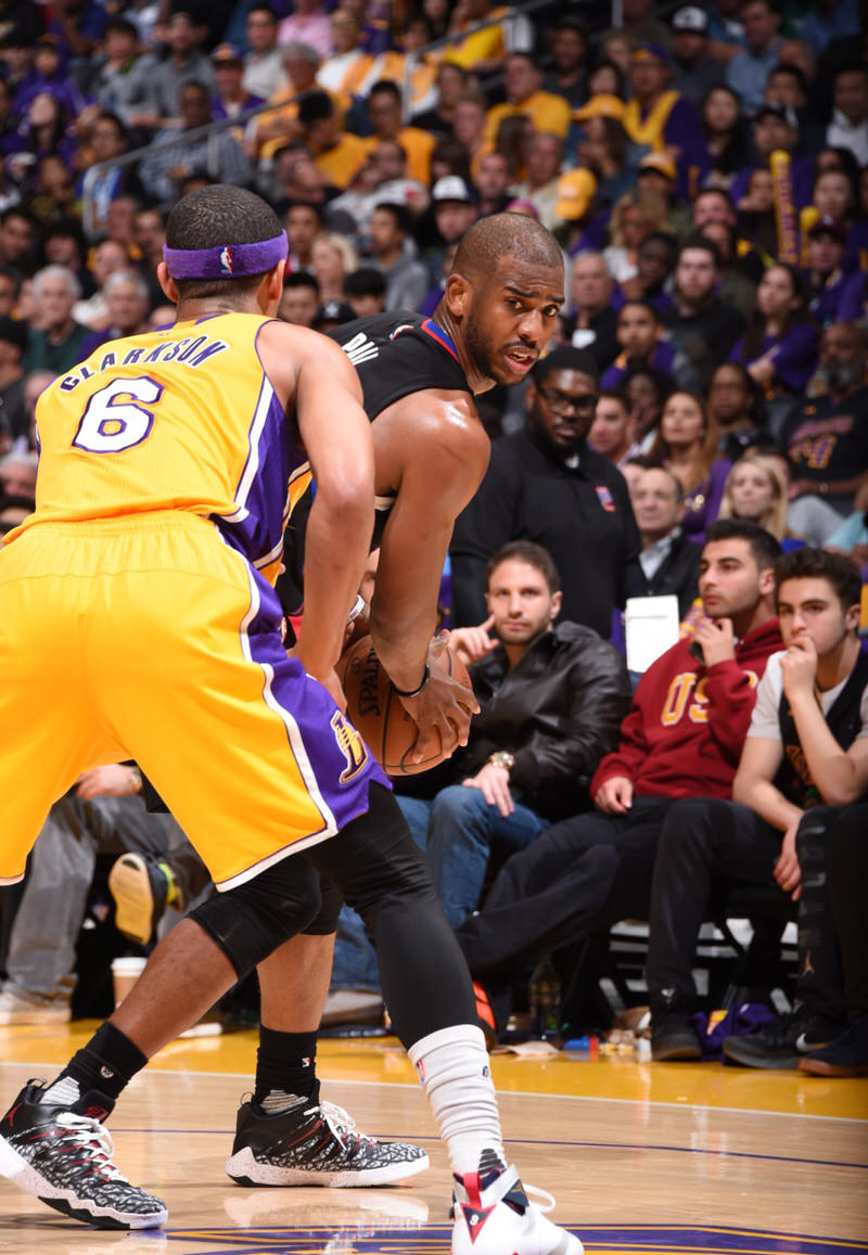 Chris Paul and Jordan Clarkson in a Jordan CP3.IX iD and the Air Jordan 7 "Olympics," respectively