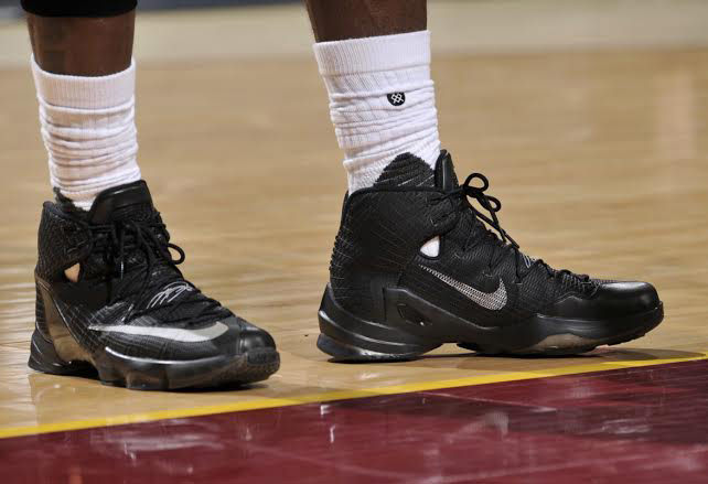 LeBron James' Nike LeBron 13 PE