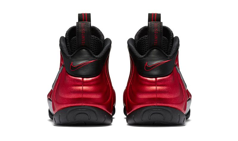 Nike Air Foamposite Pro "University Red"