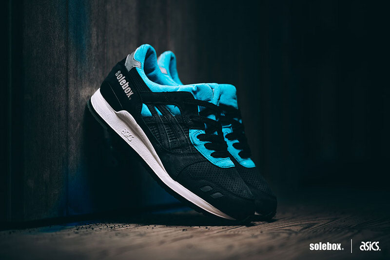 Solebox x ASICS Gel Lyte III Blue Carpenter Bee