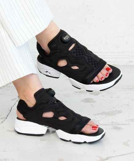 Reebok Insta Pump Fury Sandal