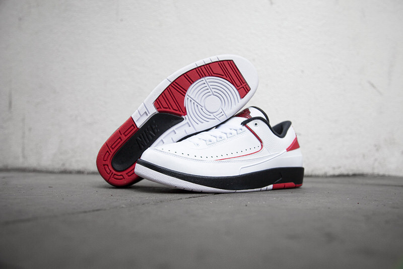 Air Jordan 2 Low Chicago