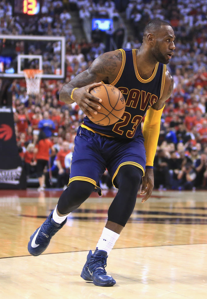 Cleveland Bron+Cavaliers+v+Toronto+Raptors+Game+Eozh3pW_vWMx