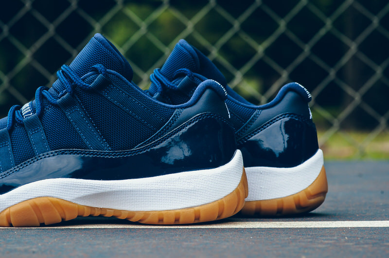 Air Jordan 11 Low Navy Gum