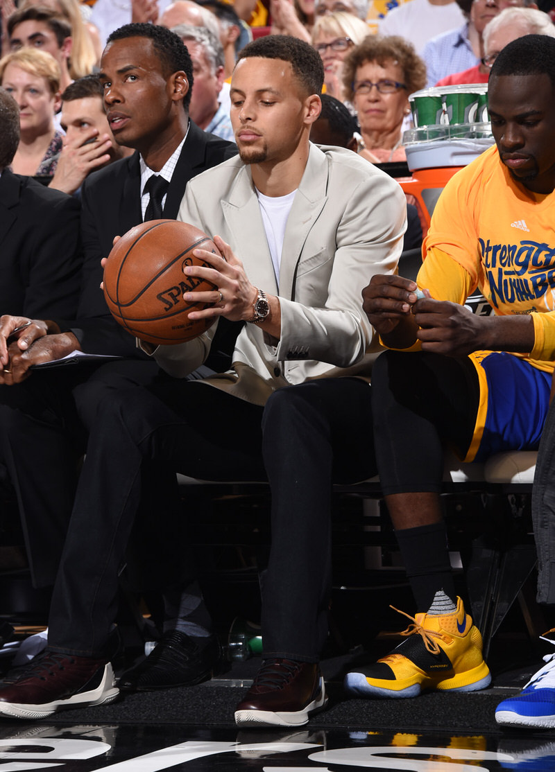 PORTLAND, OR - MAY 7: Stephen Curry #30 of the Golden State Warriors looks on against the Portland Trail Blazers in Game Three of the Western Conference Semifinals during the 2016 NBA Playoffs on May 7, 2016 at the Moda Center in Portland, Oregon. NOTE TO USER: User expressly acknowledges and agrees that, by downloading and or using this Photograph, user is consenting to the terms and conditions of the Getty Images License Agreement. Mandatory Copyright Notice: Copyright 2016 NBAE (Photo by Andrew D. Bernstein/NBAE via Getty Images)