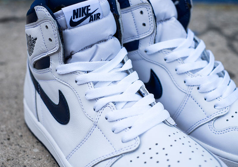 Air Jordan 1 High Metallic Navy