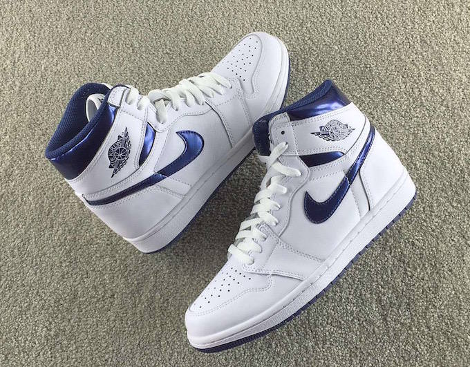 Air Jordan 1 High Metallic Blue