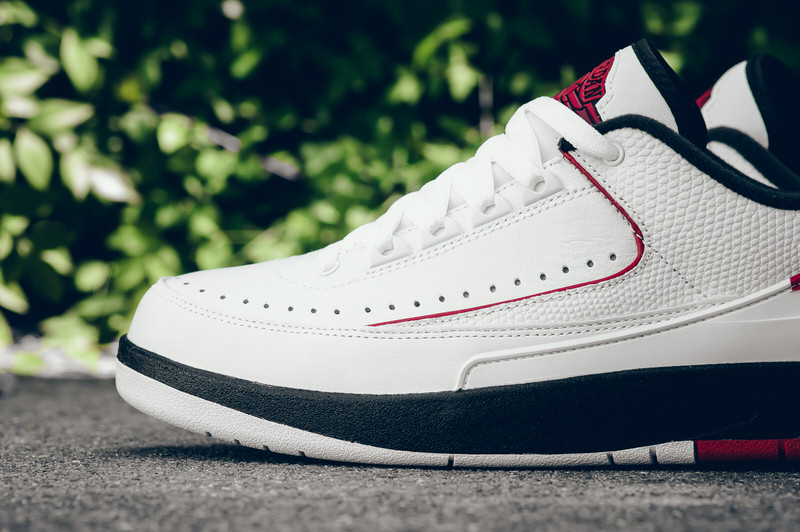 Air Jordan 2 Low "Chicago"