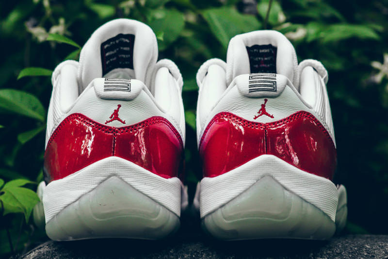 Air Jordan 11 Cherry