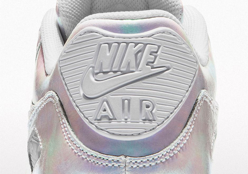 NIKEiD Iridescent Collection