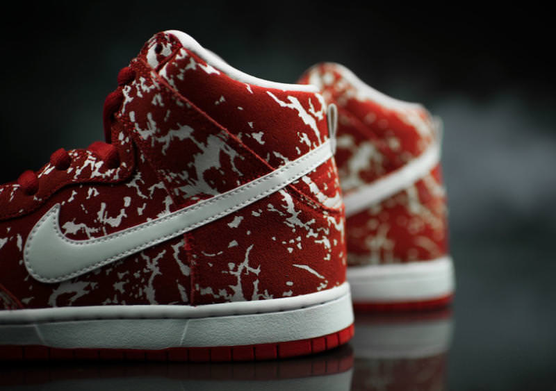 Nike SB Dunk High Raw Meat