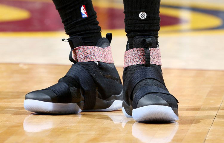 B Bron Soldier 10 Game 4