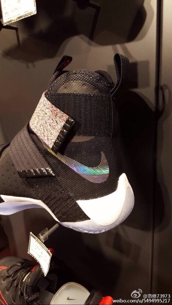 Nike LeBron Soldier X