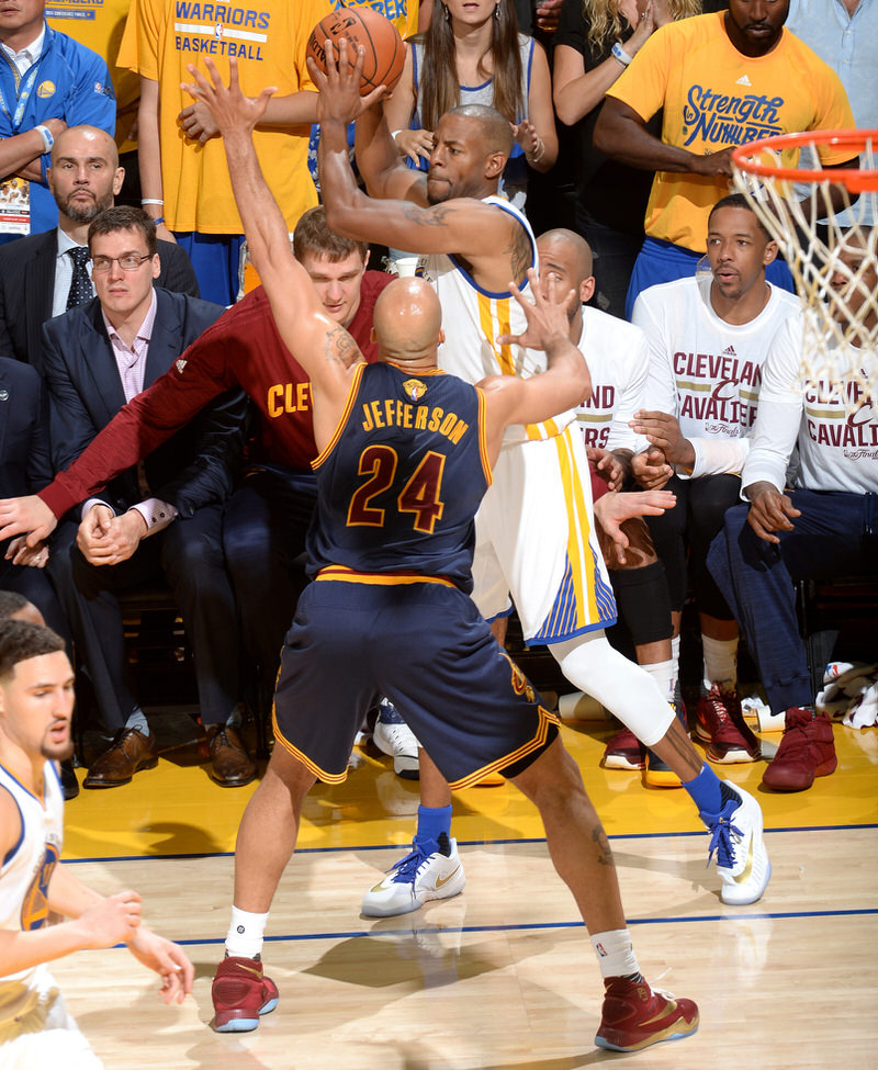 OAKLAND, CA - JUNE 2: Andre Iguodala #9 of the Golden State Warriors handles the ball during the game against Richard Jefferson #24 of the Cleveland Cavaliers in Game One of the 2016 NBA Finals on June 2, 2016 at ORACLE Arena in Oakland, California. NOTE TO USER: User expressly acknowledges and agrees that, by downloading and or using this photograph, user is consenting to the terms and conditions of Getty Images License Agreement. Mandatory Copyright Notice: Copyright 2016 NBAE (Photo by Noah Graham/NBAE via Getty Images)