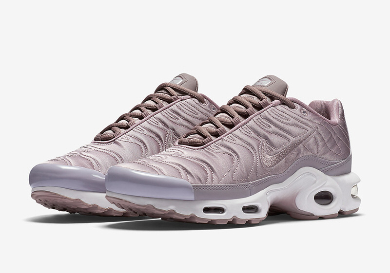 Nike Air Max Plus Summer Satin Pack