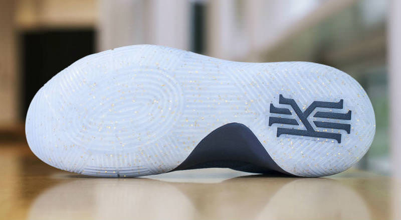 Nike Kyrie 2 Blue Velvet Finals PE