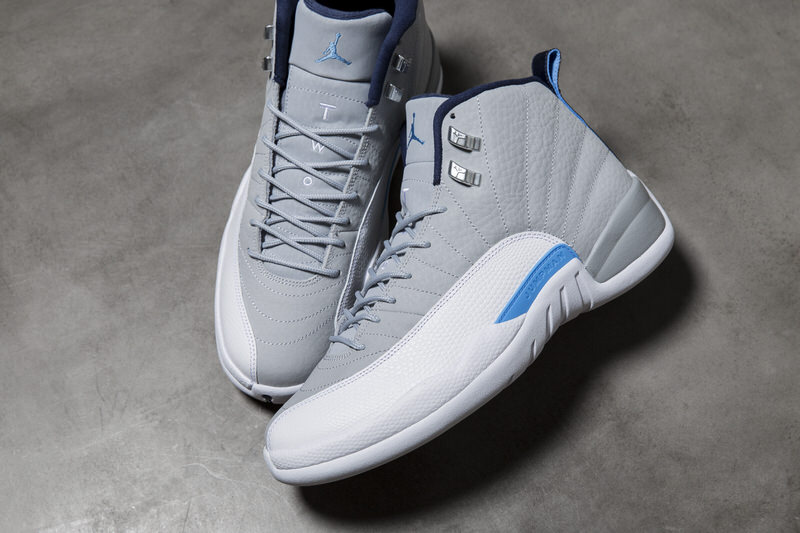 Air Jordan 12 UNC