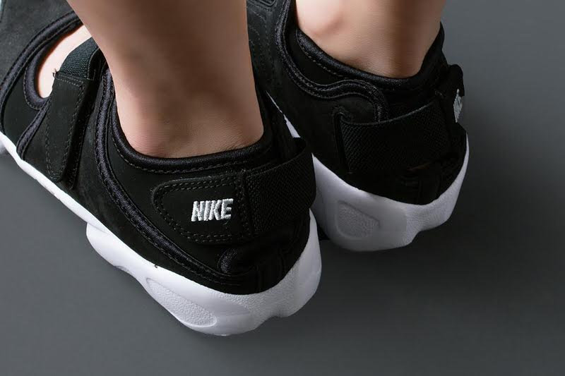 Nike Air Rift Black