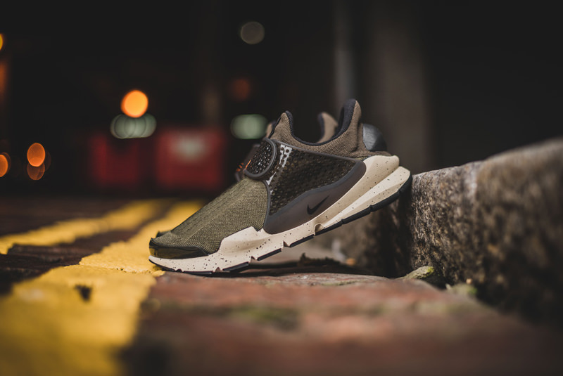 Nike Sock Dart Cargo Khaki