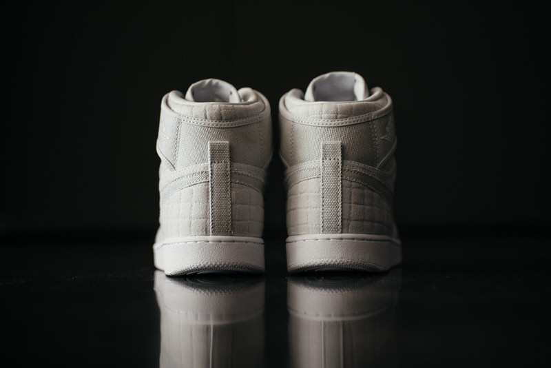 Air Jordan 1 KO High "Pure Platinum"