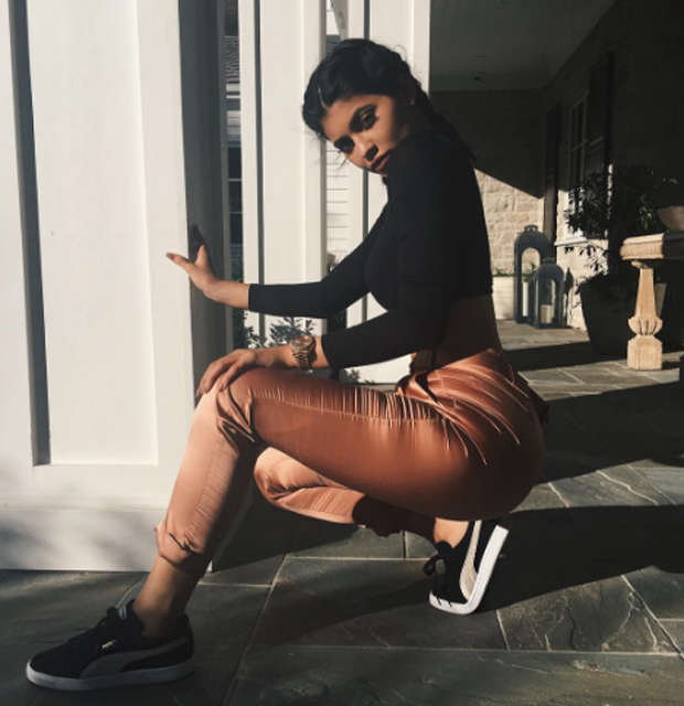 kylie-jenner-puma-suede