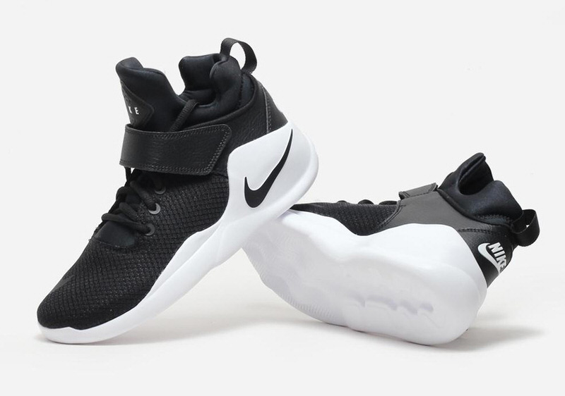 Nike Kwazi Black/White