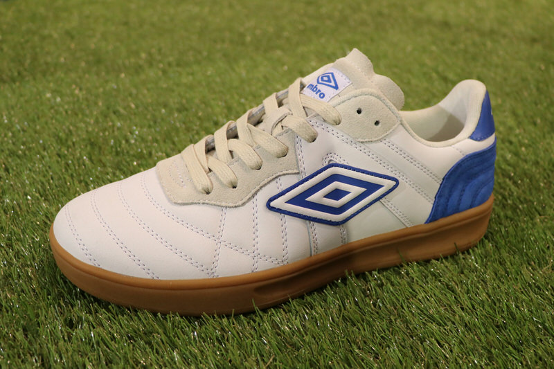 Umbro Coach