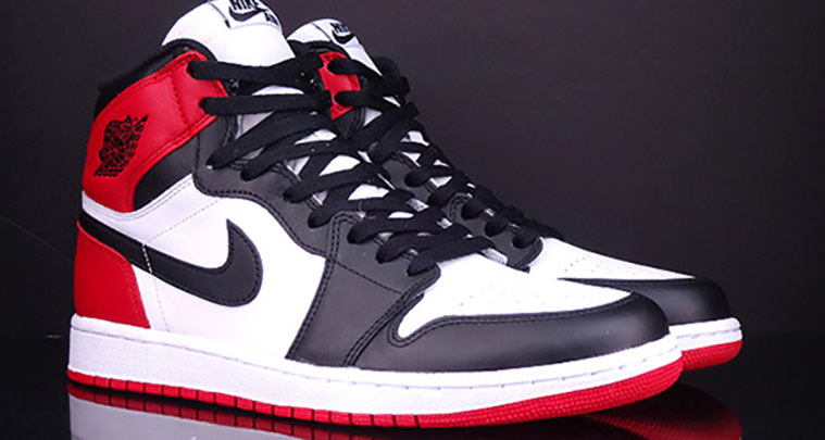 Air Jordan 1 High Black Toe