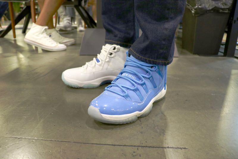 Air Jordan 11 Legend Blue/Pantone