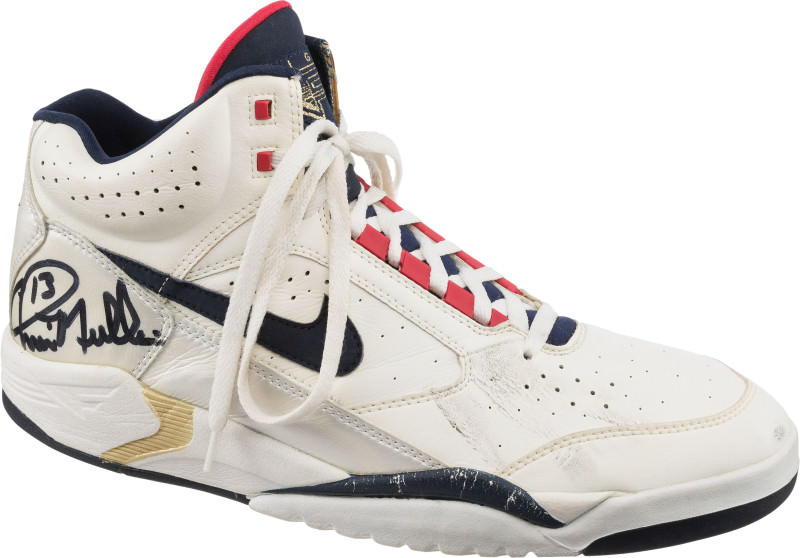 Mullin dream-team-sneaker-auction-chris-mullin-nike-air-flight-lite_xhotsu