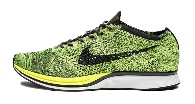 Nike Flyknit Racer Volt