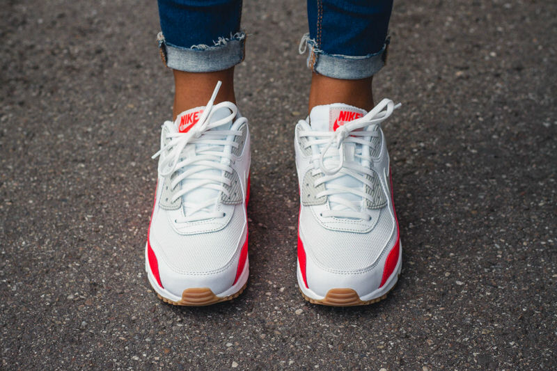 Nike Air Max 90 Essential Summit White/Bright Crimson