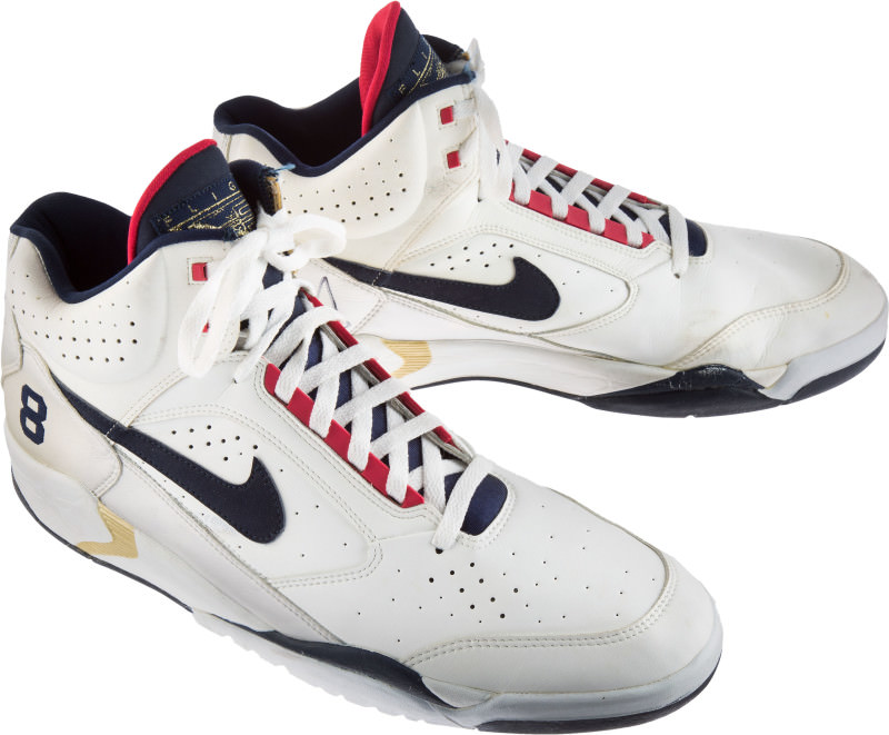 Pip dream-team-sneaker-auction-scottie-pippen-nike-air-flight-lite_o0lshd