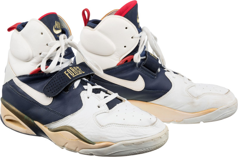 Stockton dream-team-sneaker-auction-john-stockton-nike-air-ballistic-force_pud9hw