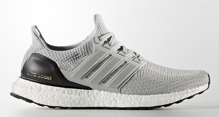 adidas Ultra Boost Light Onix