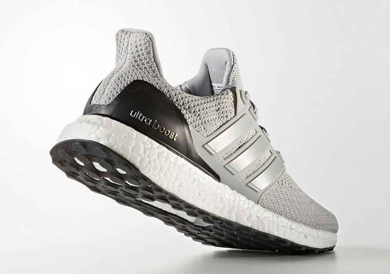 adidas Ultra Boost Light Onix