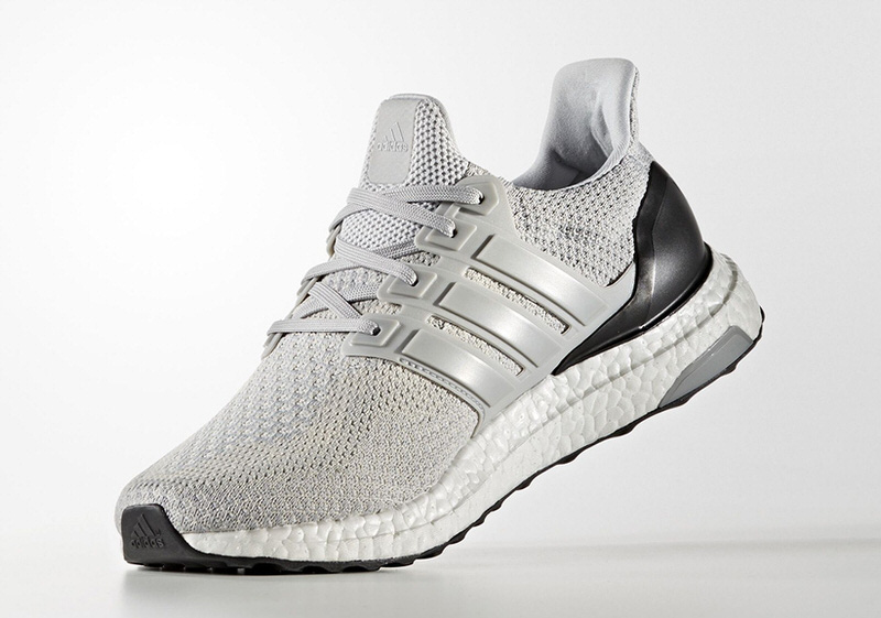 adidas Ultra Boost Light Onix