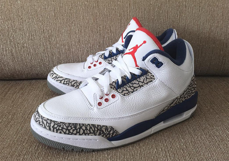 Air Jordan 3 True Blue