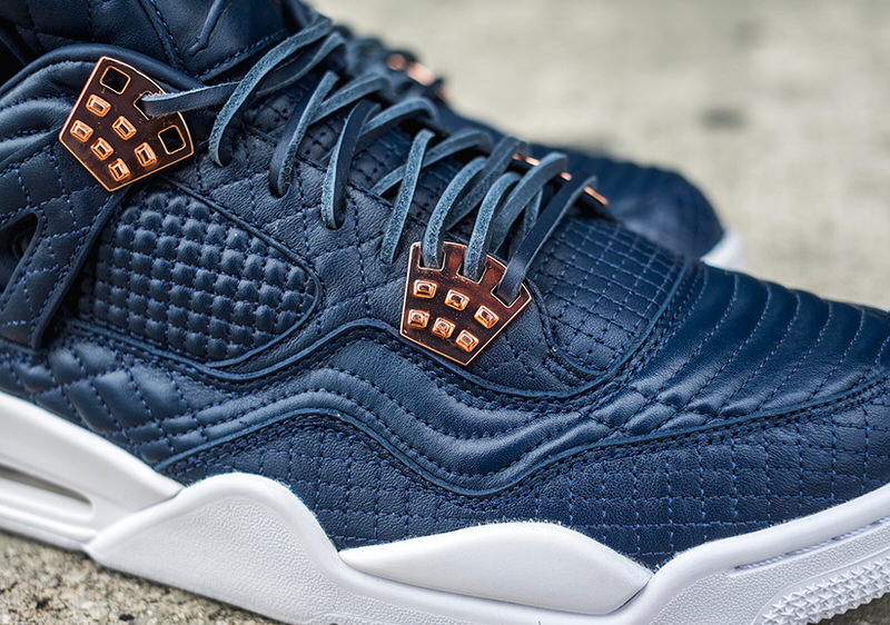 Air Jordan 4 PRM Obsidian