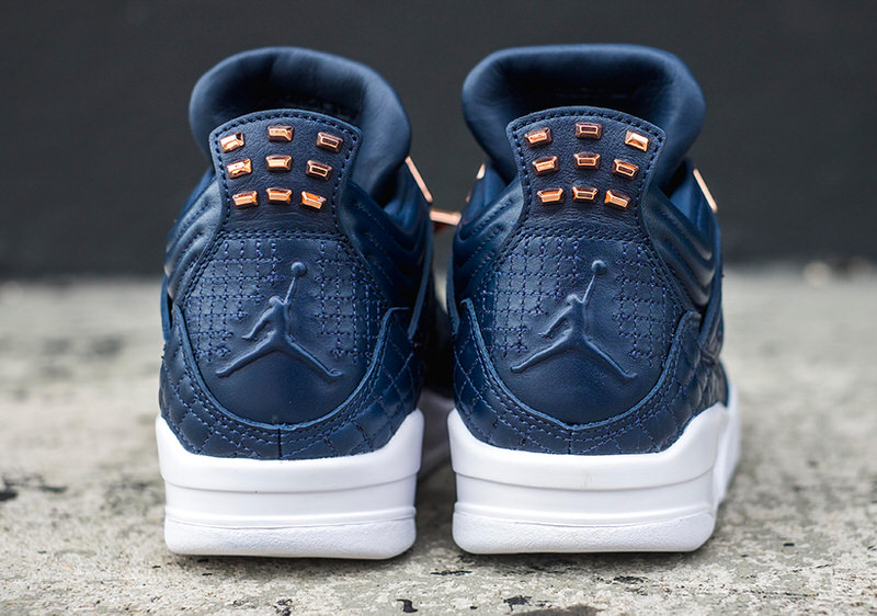 Air Jordan 4 PRM Obsidian