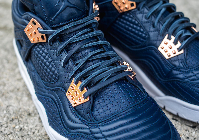 Air Jordan 4 PRM Obsidian