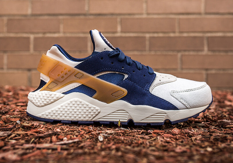 Nike Air Huarache Midnight Navy/Ale Brown