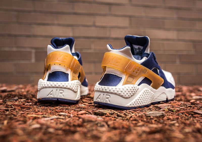 Nike Air Huarache Midnight Navy/Ale Brown