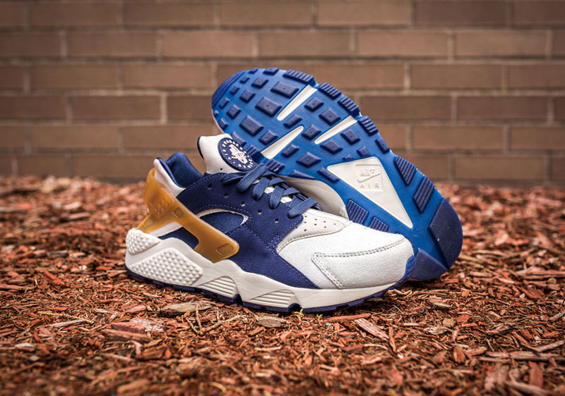 Nike Air Huarache Midnight Navy/Ale Brown