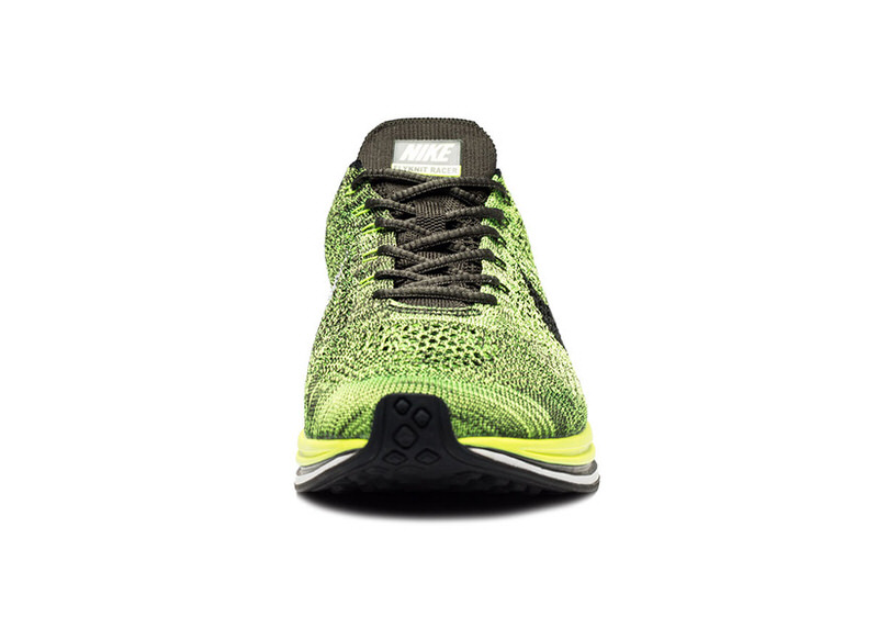 Nike Flyknit Racer Volt