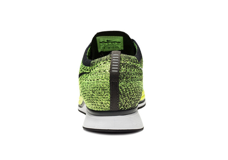 Nike Flyknit Racer Volt