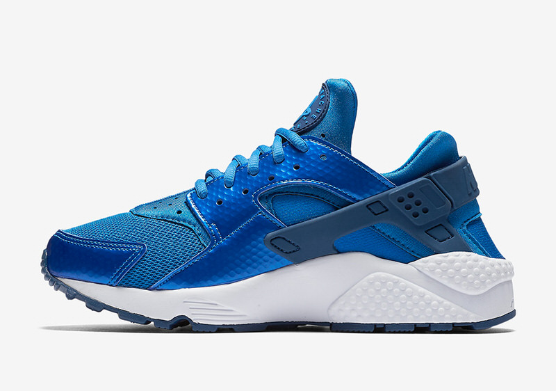 Nike Air Huarache Metallic Blue